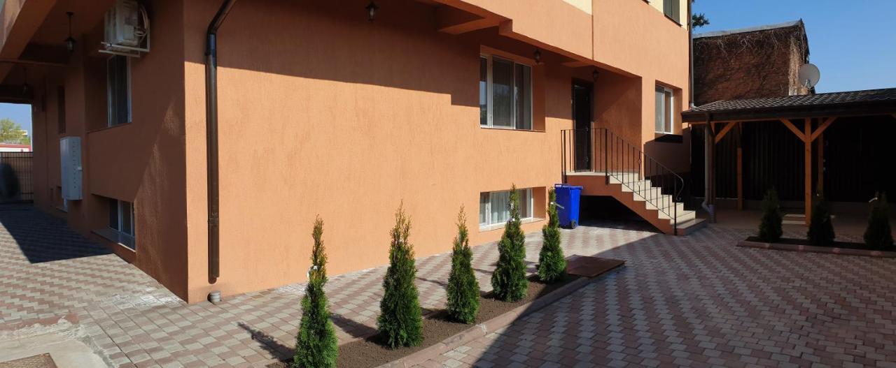Villa Accommodation Bukarest Exteriör bild