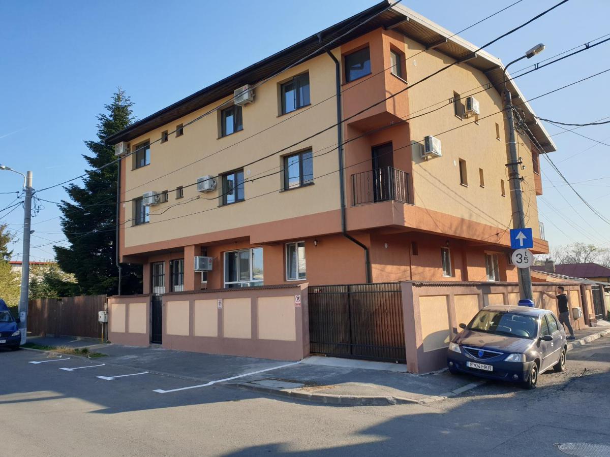 Villa Accommodation Bukarest Exteriör bild