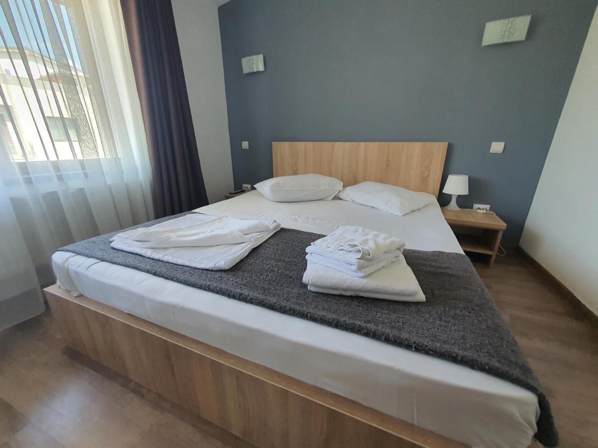 Villa Accommodation Bukarest Exteriör bild